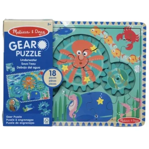 Underwater wooden gear puzzle